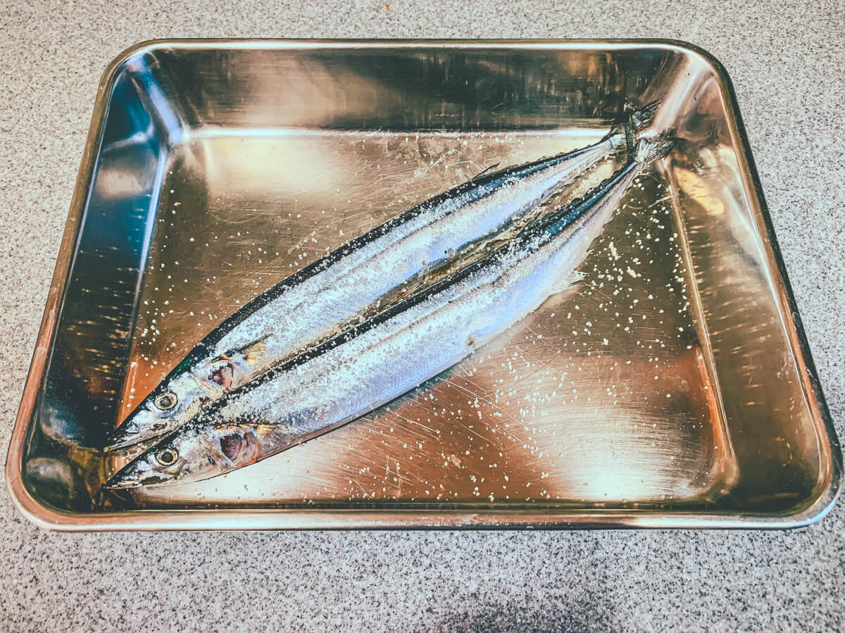 北海道のさんまを 骨を取り食べやすく加工 10枚サンマ お取り寄せ ご飯のおとも ご飯のお供 グルメ 北海道産 味付けで 様々な調理で 秋刀魚 脂ののったさんまをお手軽に 食べ物 食品 骨なしで調理も簡単に 骨なし開きさんま 骨取り 骨抜き 魚 新作 人気 様々な調理で