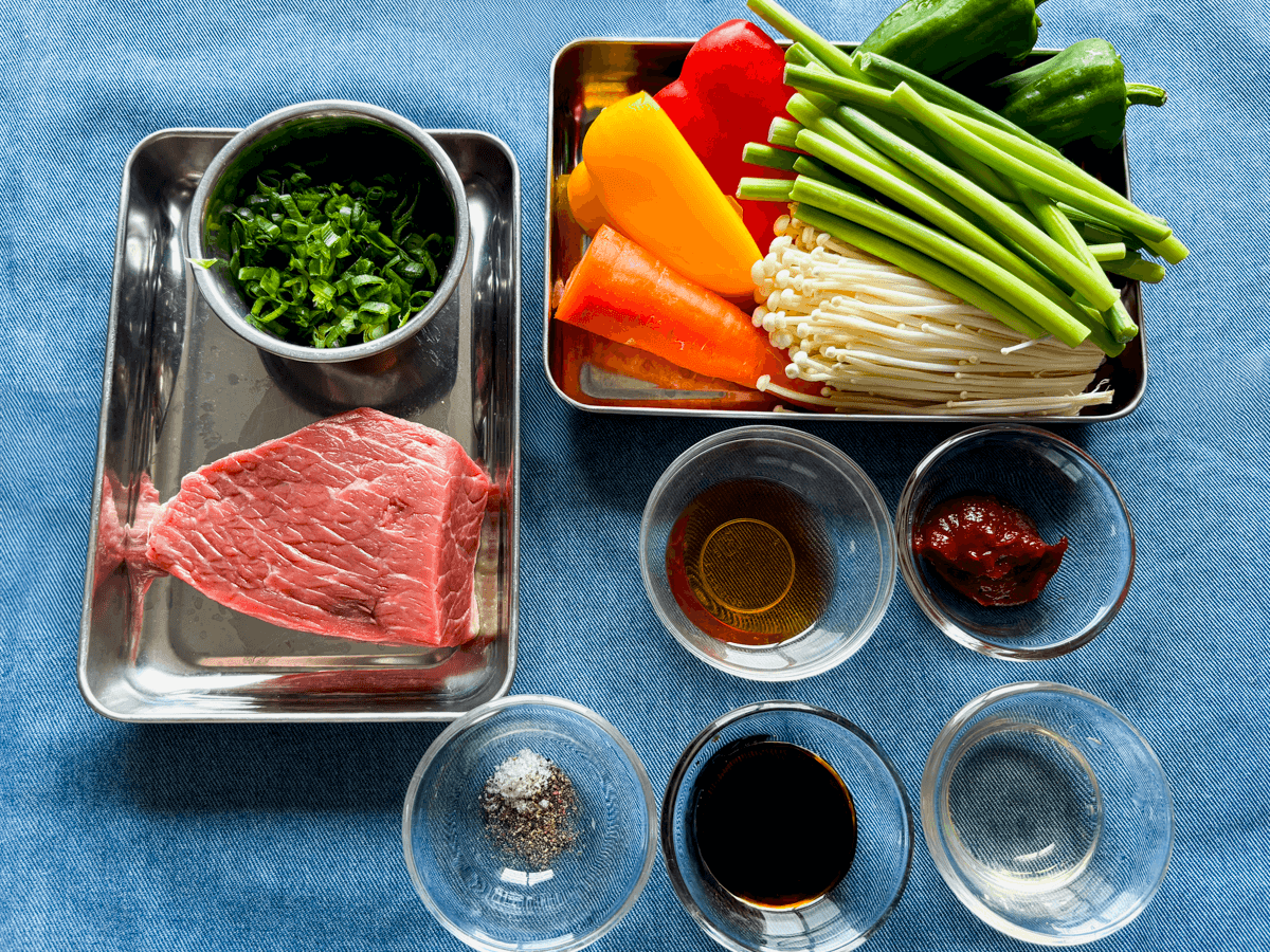 55℃ 牛もも肉のプルコギ:韓国の定番料理、牛肉と野菜の甘辛炒め | BONIQ(ボニーク)公式低温調理レシピサイト